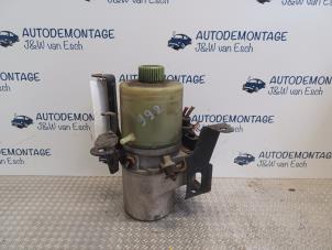 Used Power steering pump Seat Cordoba (6L2) 1.4 16V Price € 60,50 Inclusive VAT offered by Autodemontage J&W van Esch