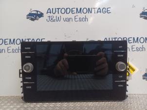 Używane Wyswietlacz nawigacji Volkswagen Polo VI (AW1) 1.0 TSI 12V Cena € 302,50 Z VAT oferowane przez Autodemontage J&W van Esch