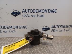 Used Fuel distributor Ford Transit Connect 1.8 TDCi 90 DPF Price € 48,40 Inclusive VAT offered by Autodemontage J&W van Esch