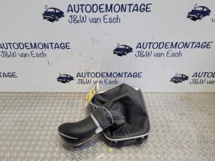 Used Gear stick cover Opel Corsa F (UB/UH/UP) 1.2 12V 75 Price € 18,15 Inclusive VAT offered by Autodemontage J&W van Esch