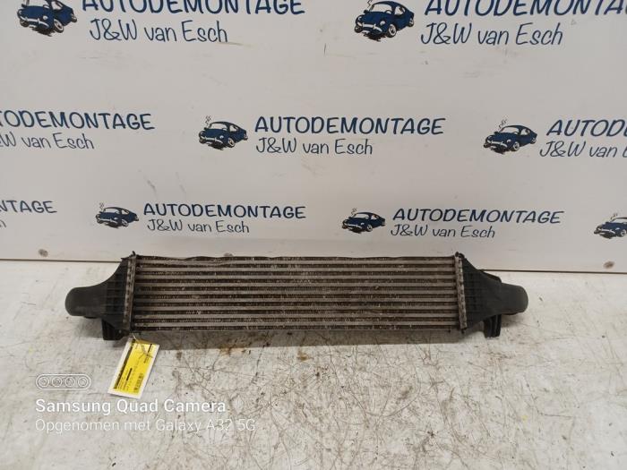Usados Intercooler Mercedes CLA (117.3) 1.6 CLA-200 16V Precio € 181,50 IVA incluido ofrecido por Autodemontage J&W van Esch