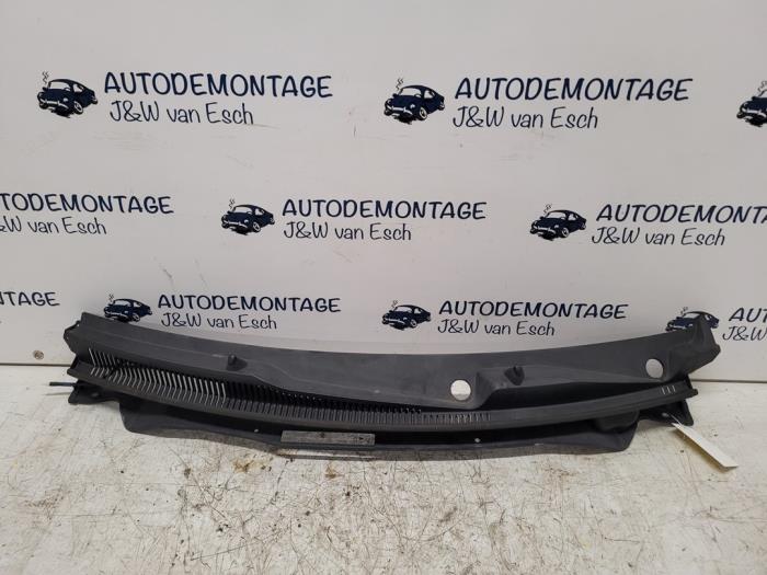 Używane Parawan Suzuki Alto 1.0 12V Cena € 30,25 Z VAT oferowane przez Autodemontage J&W van Esch