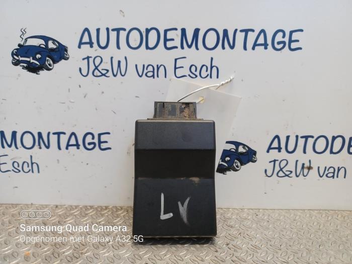 Używane Modul gateway Skoda Fabia III (NJ3) 1.2 TSI 16V Cena € 24,20 Z VAT oferowane przez Autodemontage J&W van Esch