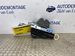 Used Tailgate lock mechanism Mercedes CLA (117.3) 1.6 CLA-200 16V Price € 30,25 Inclusive VAT offered by Autodemontage J&W van Esch