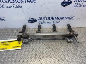 Used Injector (petrol injection) Mercedes CLA (117.3) 1.6 CLA-200 16V Price € 60,50 Inclusive VAT offered by Autodemontage J&W van Esch
