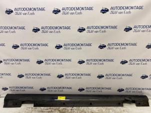 Used Side skirt, right Mercedes CLA (117.3) 1.6 CLA-200 16V Price € 78,65 Inclusive VAT offered by Autodemontage J&W van Esch