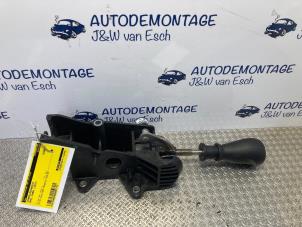Used Gear-change mechanism Opel Combo 1.3 CDTI 16V ecoFlex Price € 30,25 Inclusive VAT offered by Autodemontage J&W van Esch