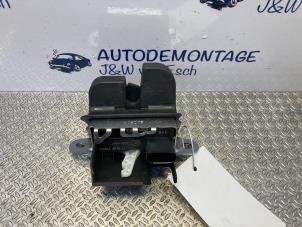 Used Tailgate lock mechanism Volkswagen Golf VIII (CD1) 1.0 TSI 12V Price € 30,25 Inclusive VAT offered by Autodemontage J&W van Esch