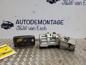Usagé Serrure de contact + clé Citroen C3 (SC) 1.4 HDi Prix € 30,25 Prix TTC proposé par Autodemontage J&W van Esch
