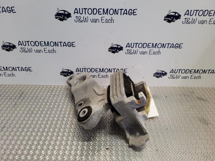 Usagé Support moteur Mercedes Vito (447.6) 1.6 111 CDI 16V Prix € 78,65 Prix TTC proposé par Autodemontage J&W van Esch