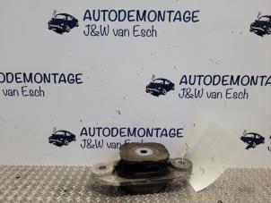 Used Engine mount Mercedes Vito (447.6) 1.6 111 CDI 16V Price € 42,35 Inclusive VAT offered by Autodemontage J&W van Esch