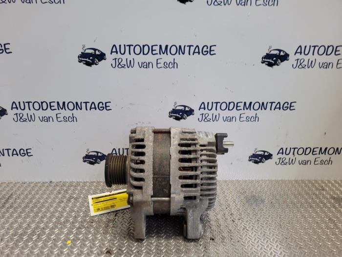 Begagnade Dynamo Mercedes Vito (447.6) 1.6 111 CDI 16V Pris € 151,25 Inklusive moms erbjuds av Autodemontage J&W van Esch