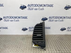 Used Dashboard vent Renault Talisman Estate (RFDK) 1.6 dCi 160 Twinturbo Price € 24,20 Inclusive VAT offered by Autodemontage J&W van Esch