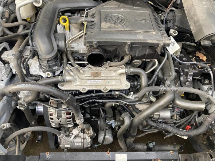 Motor de un Volkswagen Polo VI (AW1) 1.0 TSI 12V 2020
