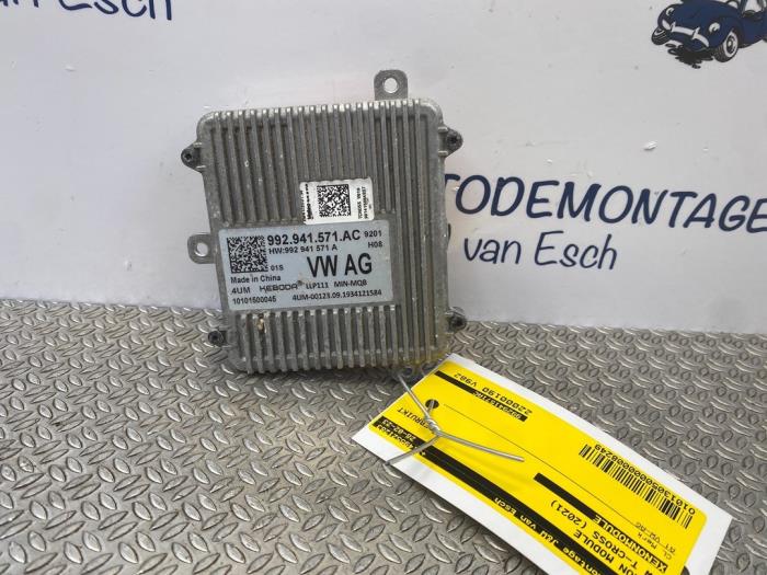 Begagnade Xenonmodul Volkswagen T-Cross 1.0 TSI 115 12V Pris € 181,50 Inklusive moms erbjuds av Autodemontage J&W van Esch