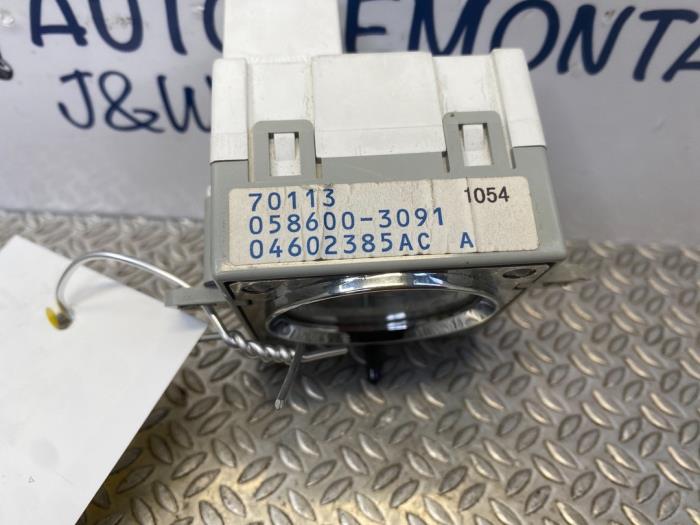 Clock Chrysler 300 C 5.7 V8 Hemi 0586003091 DENSO