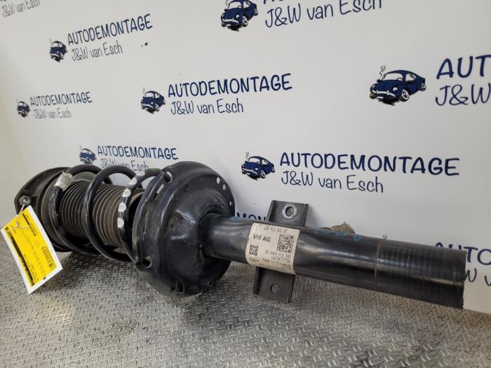 Front shock absorber, right from a Volkswagen Polo VI (AW1) 1.0 TSI 12V 2020