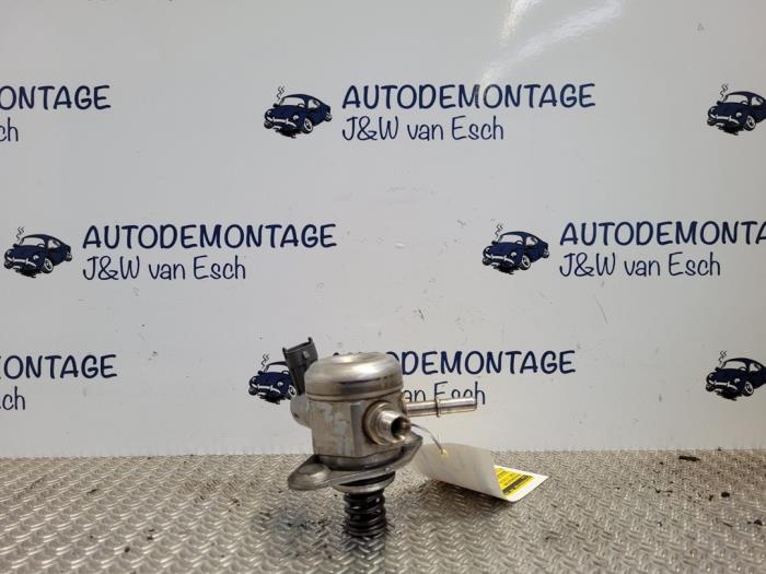 Begagnade Högtryckspump Ford Fiesta 6 (JA8) 1.0 EcoBoost 12V 125 Pris € 90,75 Inklusive moms erbjuds av Autodemontage J&W van Esch