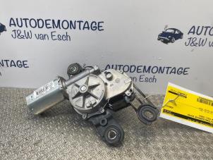 Usados Motor de limpiaparabrisas detrás Volkswagen Polo VI (AW1) 1.0 TSI 12V Precio € 42,35 IVA incluido ofrecido por Autodemontage J&W van Esch
