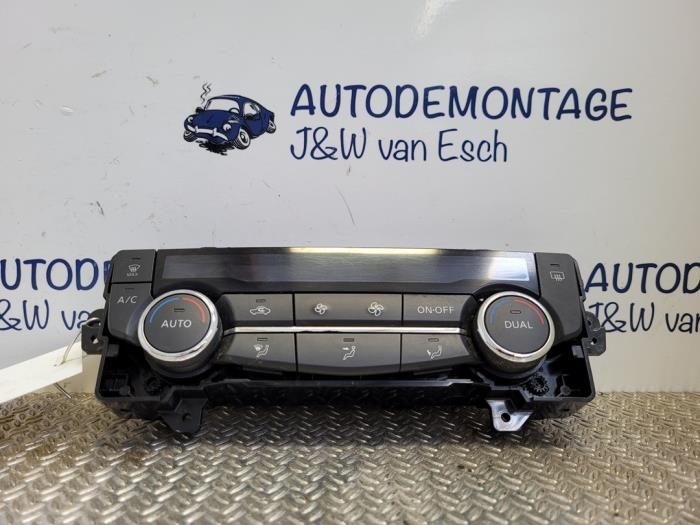 Begagnade Värmekontrollpanel Nissan Qashqai (J11) 1.3 DIG-T 140 16V Pris € 60,50 Inklusive moms erbjuds av Autodemontage J&W van Esch