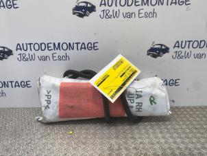 Usados Asiento de airbag Hyundai i10 (B5) 1.0 12V Precio € 60,50 IVA incluido ofrecido por Autodemontage J&W van Esch