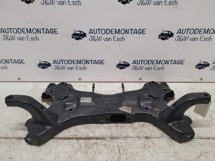 Gebrauchte Unterrahmen Hyundai i10 1.2 CNG 16V Preis € 211,75 Mit Mehrwertsteuer angeboten von Autodemontage J&W van Esch