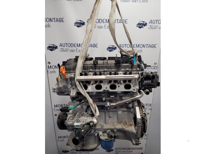 Engine from a Hyundai i10 1.2 CNG 16V 2021