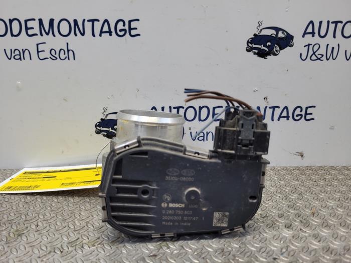 Gebrauchte Drosselklappengehäuse Hyundai i10 1.2 CNG 16V Preis € 54,45 Mit Mehrwertsteuer angeboten von Autodemontage J&W van Esch