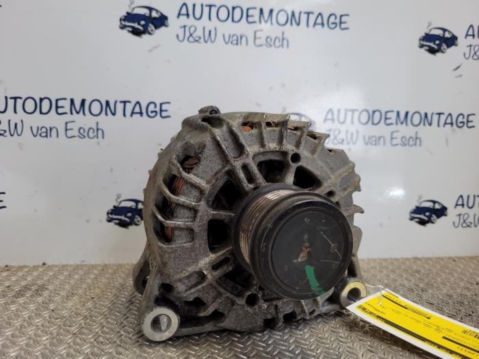 Usagé Dynamo Volvo V40 (MV) 1.6 D 16V Prix € 60,50 Prix TTC proposé par Autodemontage J&W van Esch