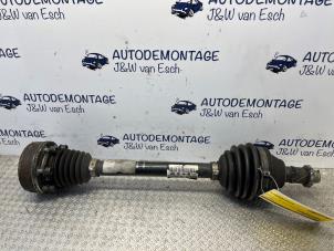 Używane Os napedowa lewy przód Volkswagen Polo V (6R) 1.2 12V BlueMotion Technology Cena € 60,50 Z VAT oferowane przez Autodemontage J&W van Esch