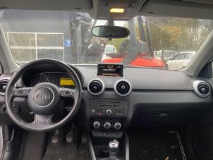 Używane Airbag set + dashboard Audi A1 Sportback (8XA/8XF) 1.2 TFSI Cena € 847,00 Z VAT oferowane przez Autodemontage J&W van Esch