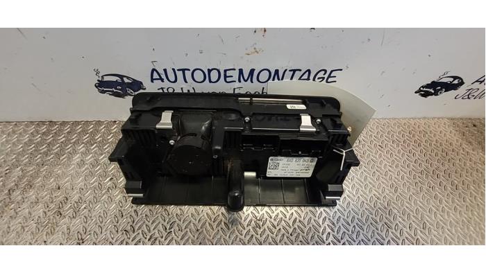 Panel de control de calefacción de un Audi A1 Sportback (8XA/8XF) 1.2 TFSI 2014