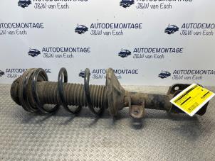 Used Front shock absorber, right Nissan Pixo (D31S) 1.0 12V Price € 36,30 Inclusive VAT offered by Autodemontage J&W van Esch