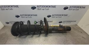 Used Fronts shock absorber, left Opel Crossland/Crossland X 1.2 Turbo 12V Euro 6 Price € 90,75 Inclusive VAT offered by Autodemontage J&W van Esch