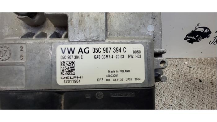 Ordenador de gestión de motor de un Volkswagen Golf VIII (CD1) 1.0 TSI 12V 2021