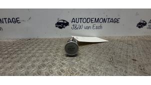 Używane Przelacznik Start/Stop Volkswagen Golf VIII (CD1) 1.0 TSI 12V Cena € 18,15 Z VAT oferowane przez Autodemontage J&W van Esch