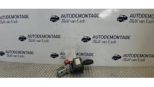Used Ignition lock + key Renault Twingo II (CN) 1.2 Price € 36,30 Inclusive VAT offered by Autodemontage J&W van Esch