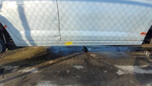 Used Sill, right Volkswagen Polo VI (AW1) 1.0 MPI 12V Price € 484,00 Inclusive VAT offered by Autodemontage J&W van Esch