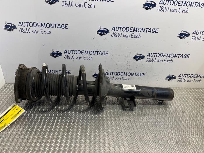 Front shock absorber, right from a Seat Arona (KJX) 1.6 TDI 95 2019