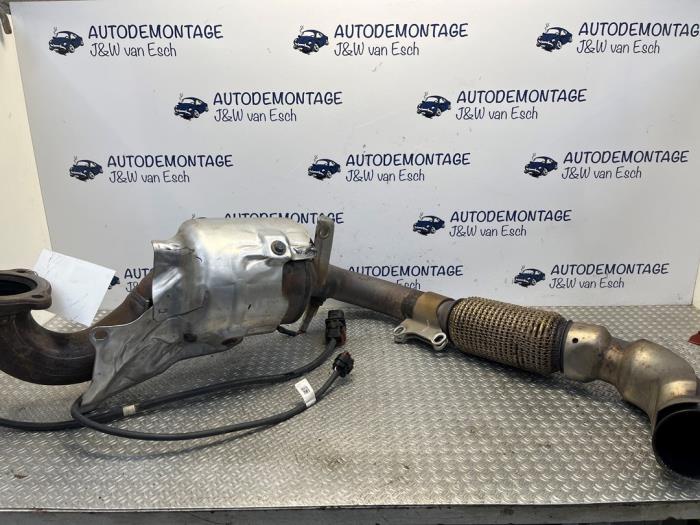 Używane Katalizator Ford Fiesta 7 1.0 EcoBoost 12V 100 Cena € 302,50 Z VAT oferowane przez Autodemontage J&W van Esch