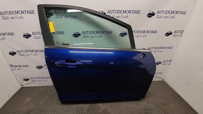 Front door 4-door, right from a Ford Fiesta 7 1.0 EcoBoost 12V 100 2019