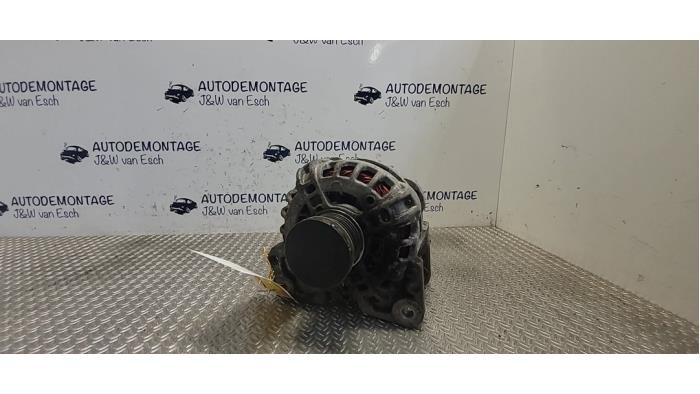 Begagnade Dynamo Volkswagen Polo VI (AW1) 1.0 MPi 12V Pris € 60,50 Inklusive moms erbjuds av Autodemontage J&W van Esch