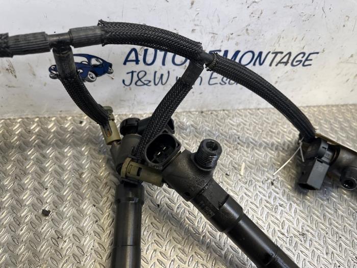 Injecteur (diesel) d'un Seat Arona (KJX) 1.6 TDI 95 2019