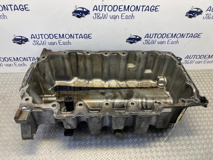 Usagé Couvercle carter Seat Arona (KJX) 1.6 TDI 95 Prix € 60,50 Prix TTC proposé par Autodemontage J&W van Esch