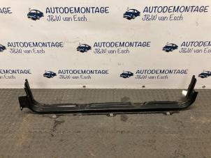 Used Radiator bar Mercedes Vito (447.6) 2.0 116 CDI 16V Price € 102,85 Inclusive VAT offered by Autodemontage J&W van Esch