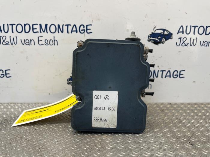 Begagnade ABS-pump Mercedes A (W176) 1.5 A-180 CDI, A-180d 16V Pris € 90,75 Inklusive moms erbjuds av Autodemontage J&W van Esch