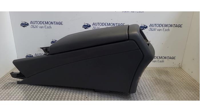 Begagnade Armstöd Mercedes C Estate (S205) C-220 CDI BlueTEC, C-220 d 2.2 16V Pris € 96,80 Inklusive moms erbjuds av Autodemontage J&W van Esch