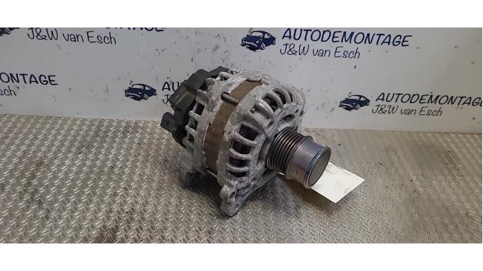 Begagnade Dynamo Audi Q2 (GAB/GAG) 1.4 TFSI 16V Pris € 54,45 Inklusive moms erbjuds av Autodemontage J&W van Esch