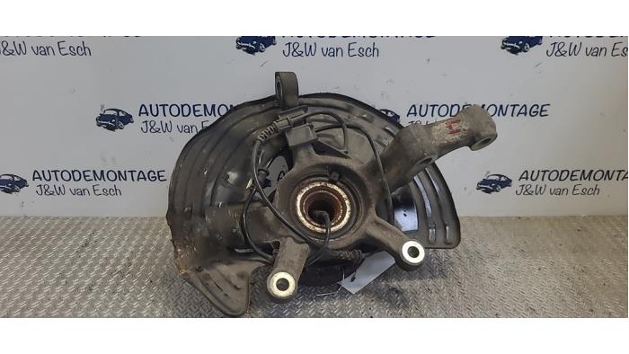 Begagnade Framhjulsnav Mercedes A (W176) 2.2 A-200 CDI, A-200d 16V Pris € 121,00 Inklusive moms erbjuds av Autodemontage J&W van Esch