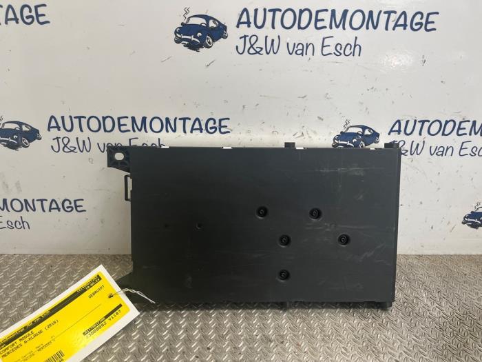 Używane Modul Comfort Mercedes A (W176) 2.2 A-200 CDI, A-200d 16V Cena € 54,45 Z VAT oferowane przez Autodemontage J&W van Esch